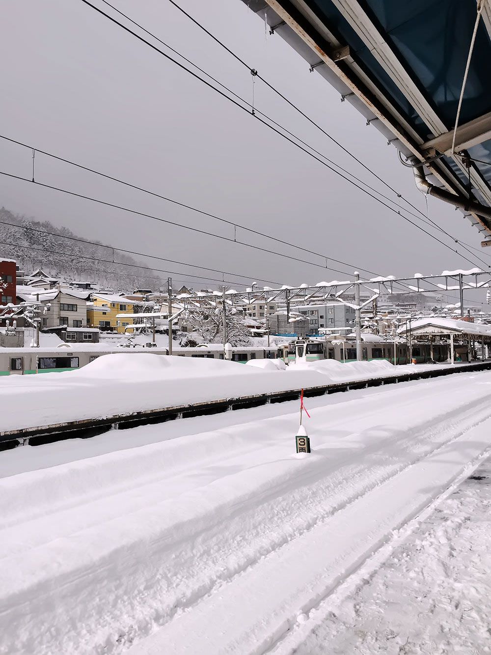 雪と小樽駅